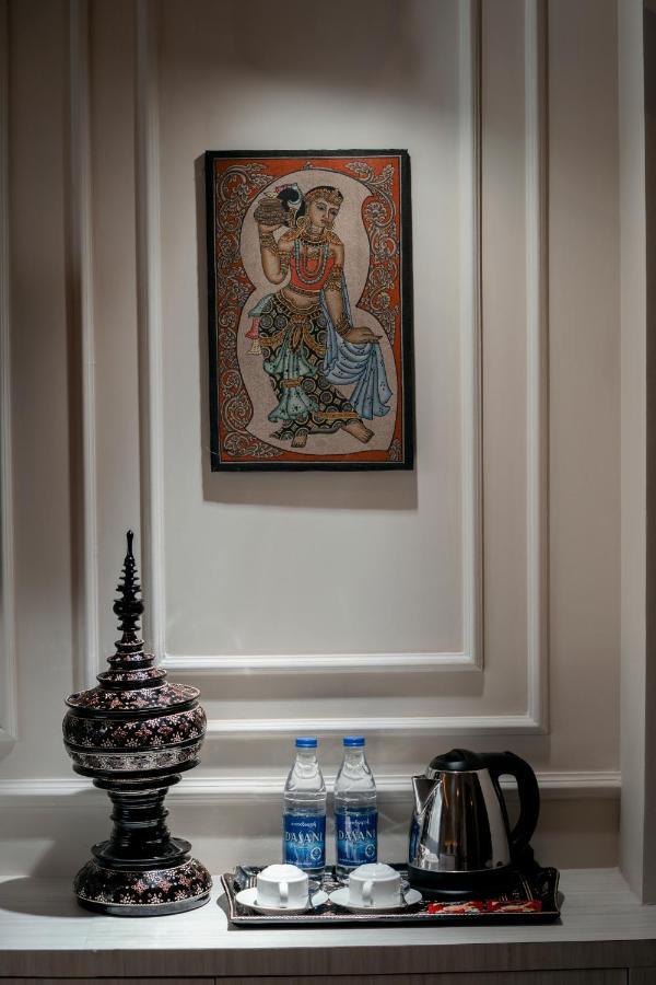 The Rangoon Hotel Exterior foto